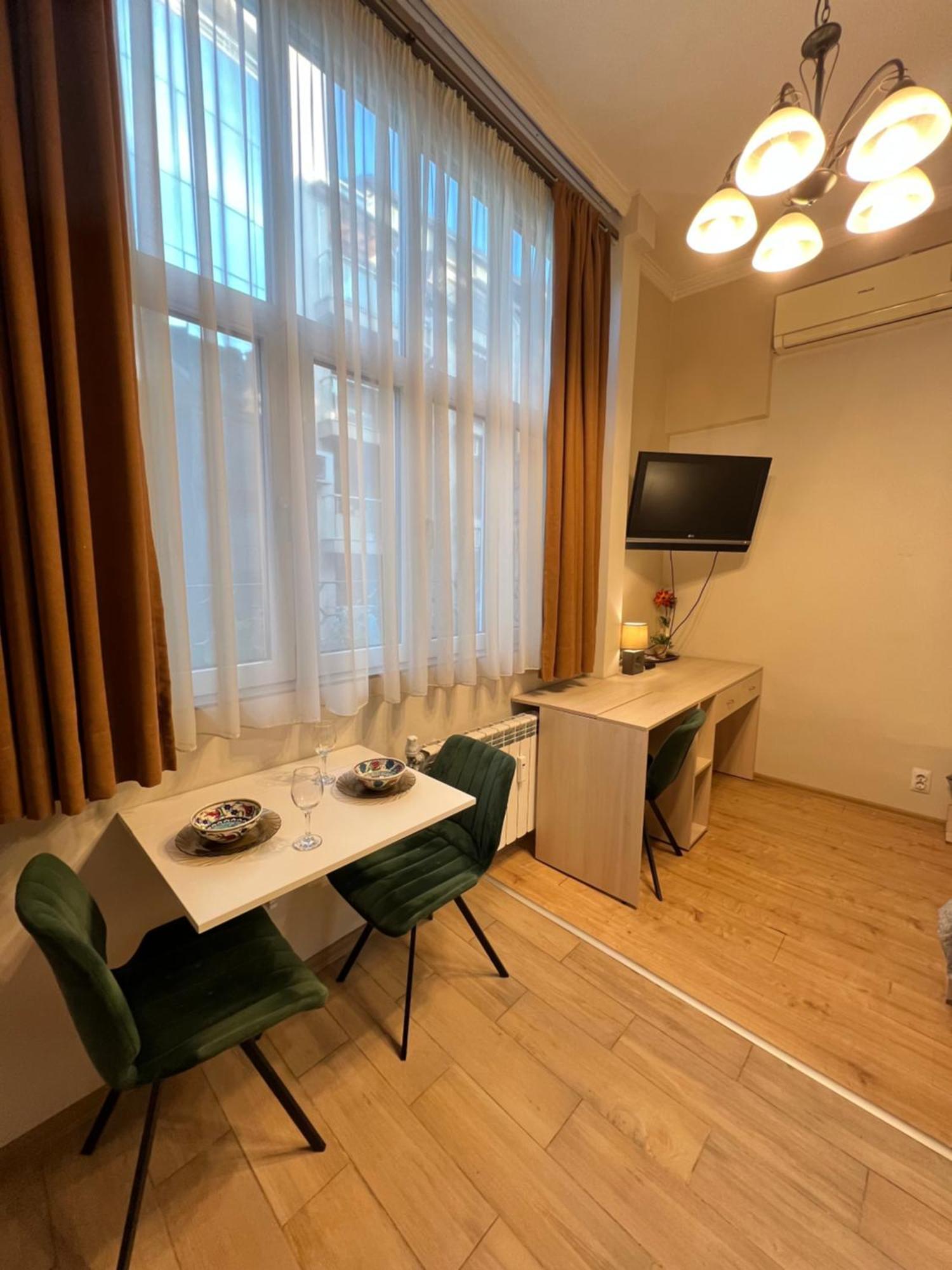 Budapest Central Cozy Studio W Working Space And Wifi Sofia Luaran gambar