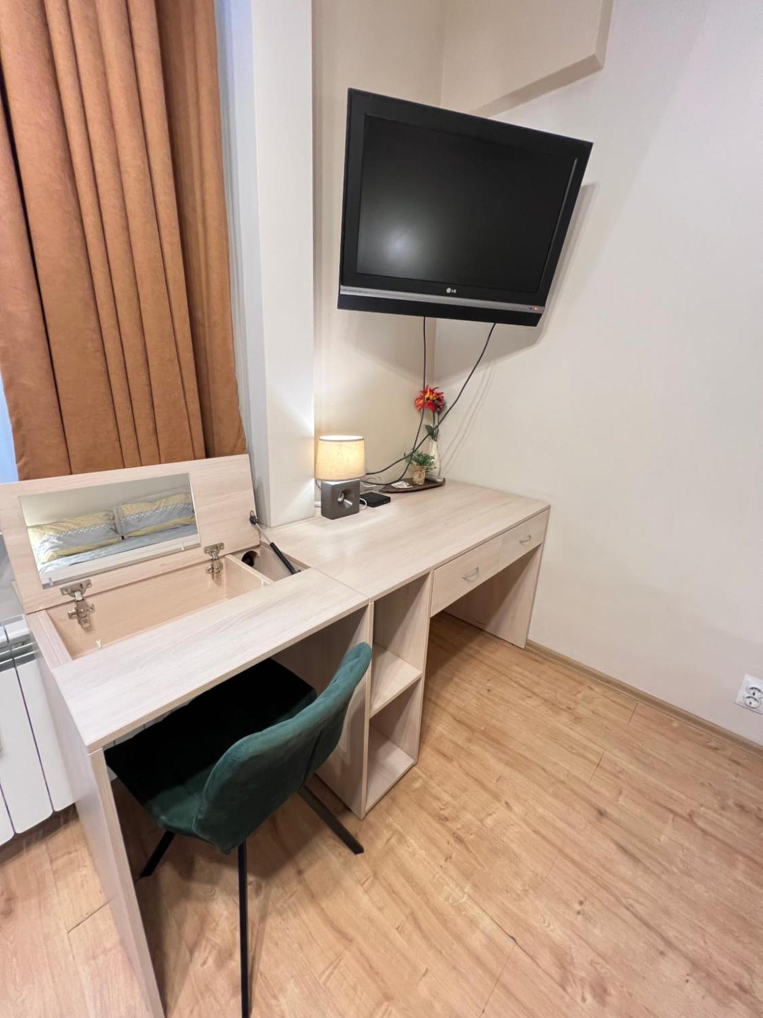 Budapest Central Cozy Studio W Working Space And Wifi Sofia Luaran gambar