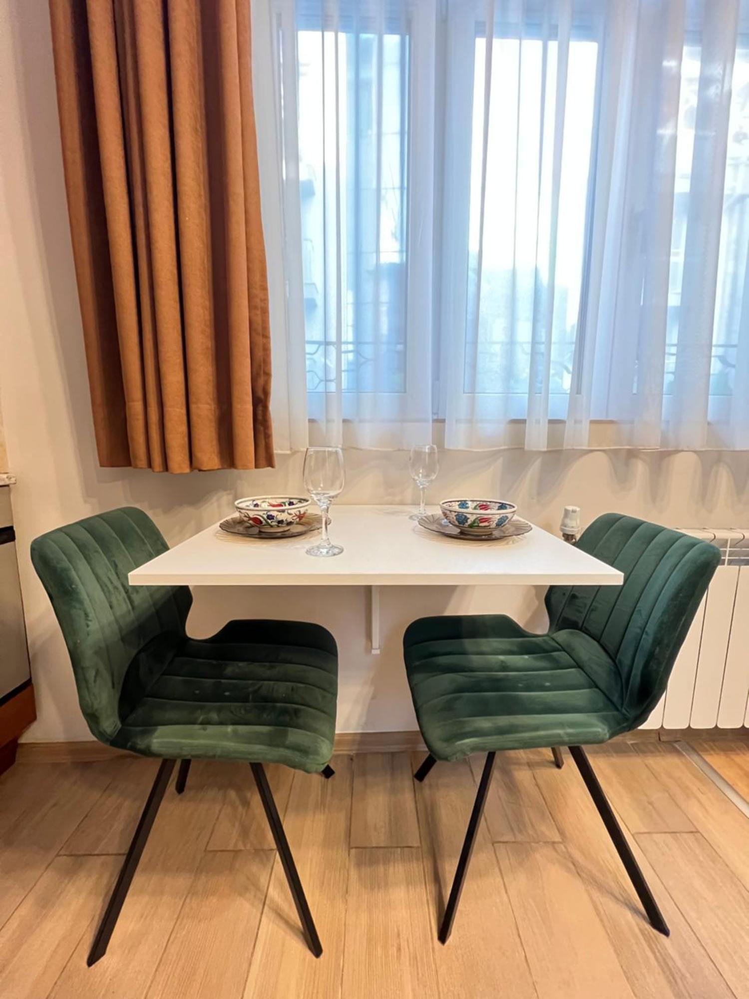 Budapest Central Cozy Studio W Working Space And Wifi Sofia Luaran gambar